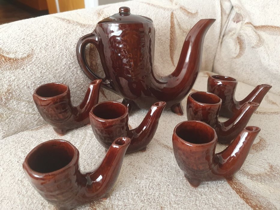 Керамичен ретро сервиз за украса