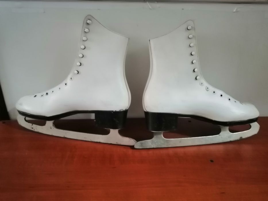 Patine patinaj artistic piele