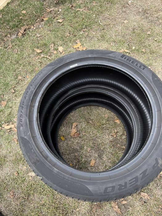 Cauciucuri vară 285/40/21 Prelli