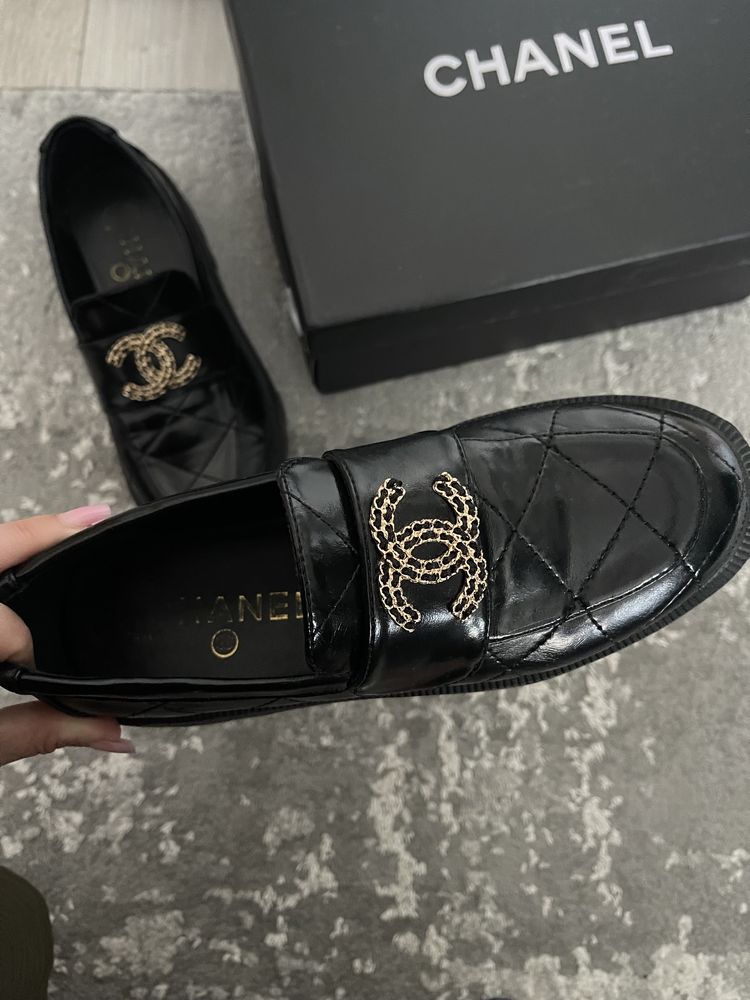 Pantofi Chanel nr 36 piele naturala