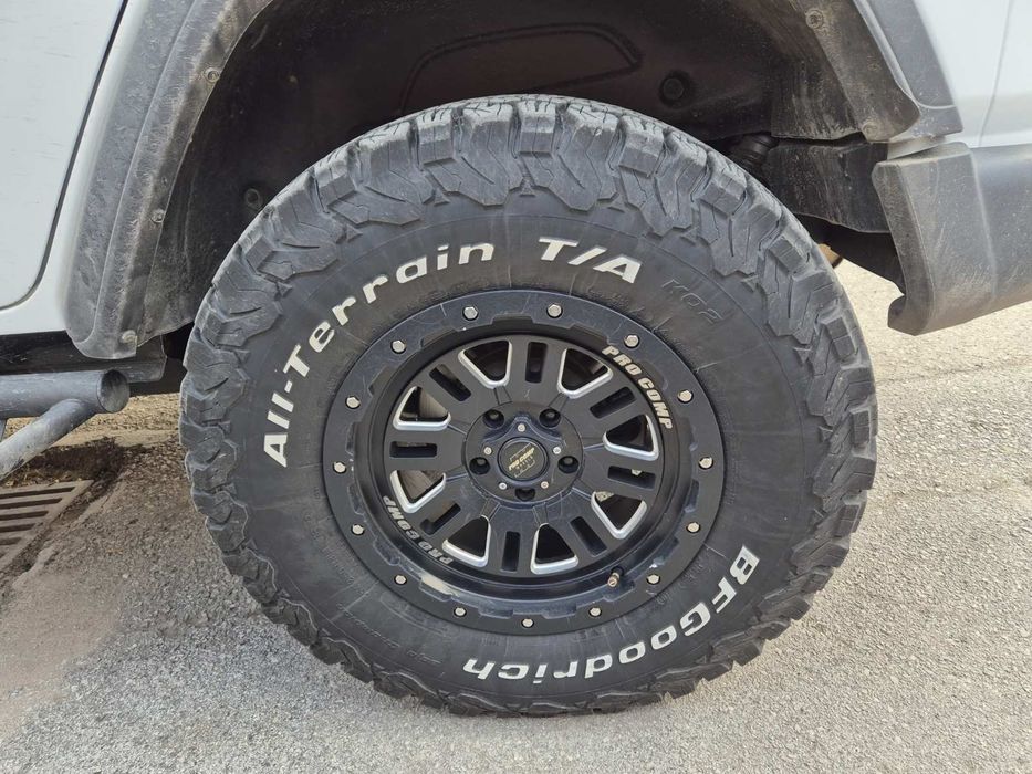 BF GOODRICH 35/12.50-18