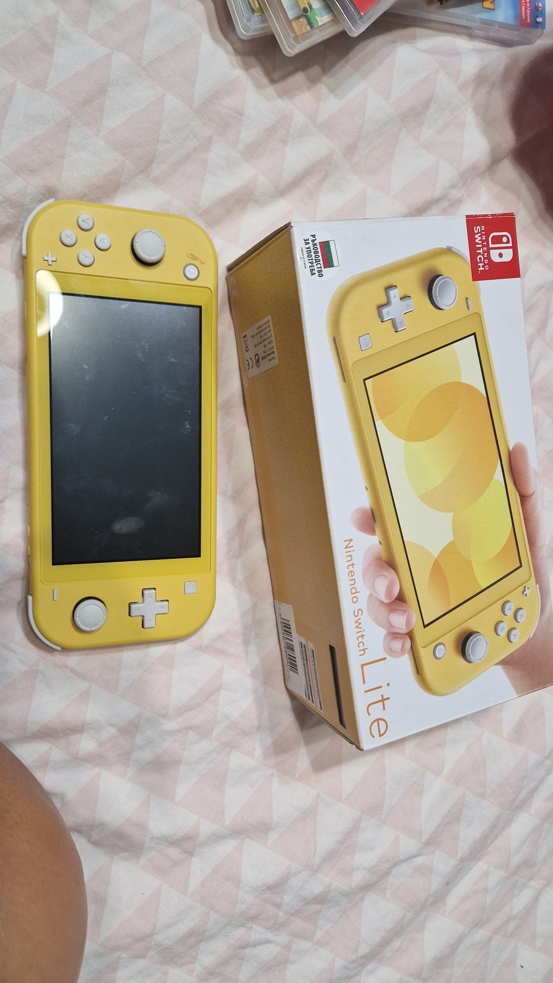 Конзола Nintendo Switch lite жълт
