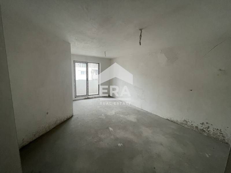 Продава се Двустаен апартамент в Кърджали, Възрожденци - 70 кв.м за 671 €/кв.м - Снимка #3