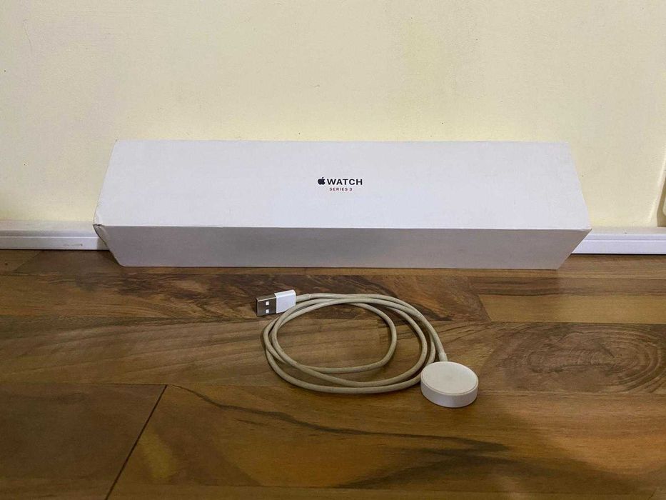 Apple Watch Series 3 – 38 мм алуминий в розово, GPS + LTE, с 2 каишки