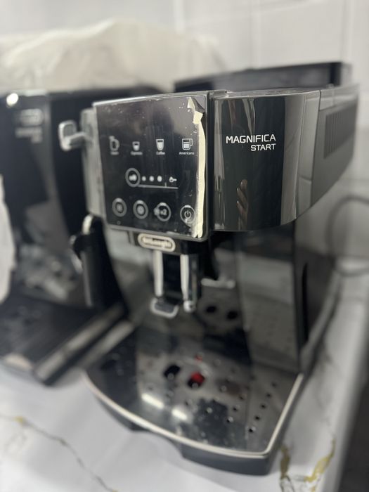 Кофемашина Delonghi ECAM-220.21.GB, Magnifica Start