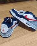 Vând Nike Layzy în bună stare