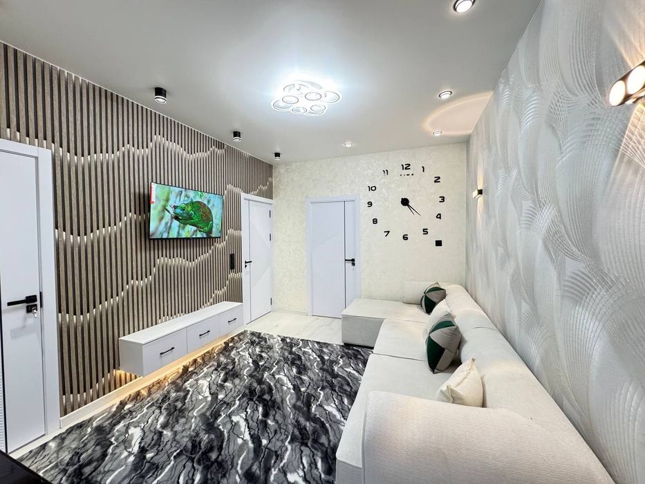 Чиланзар 2 квартал  2*3/2/4. Евро Мебель и Техника