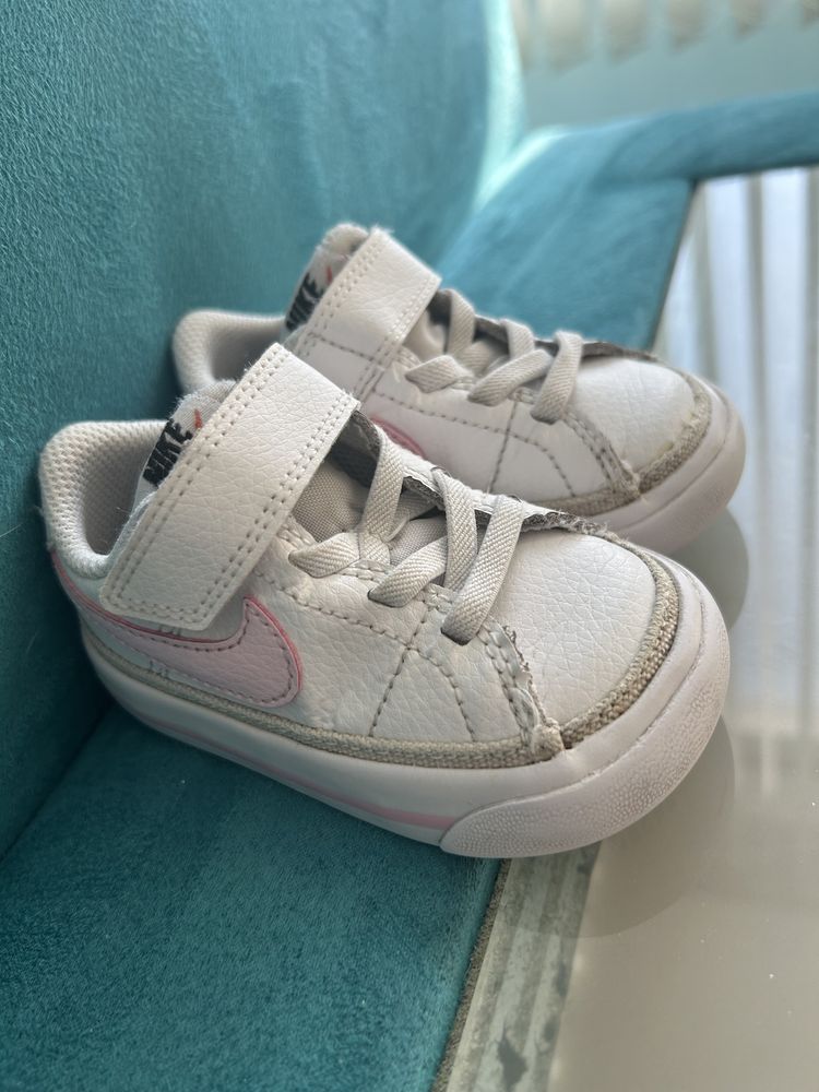 Nike court legacy кецове