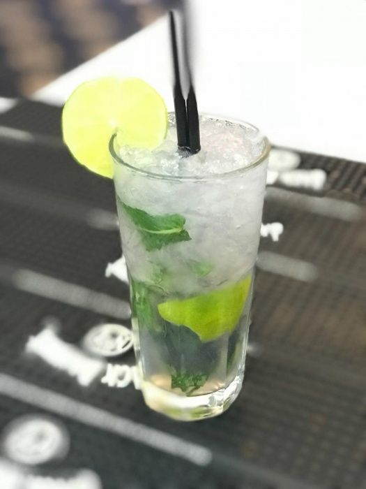 barman evenimente ( nunti, botezuri)