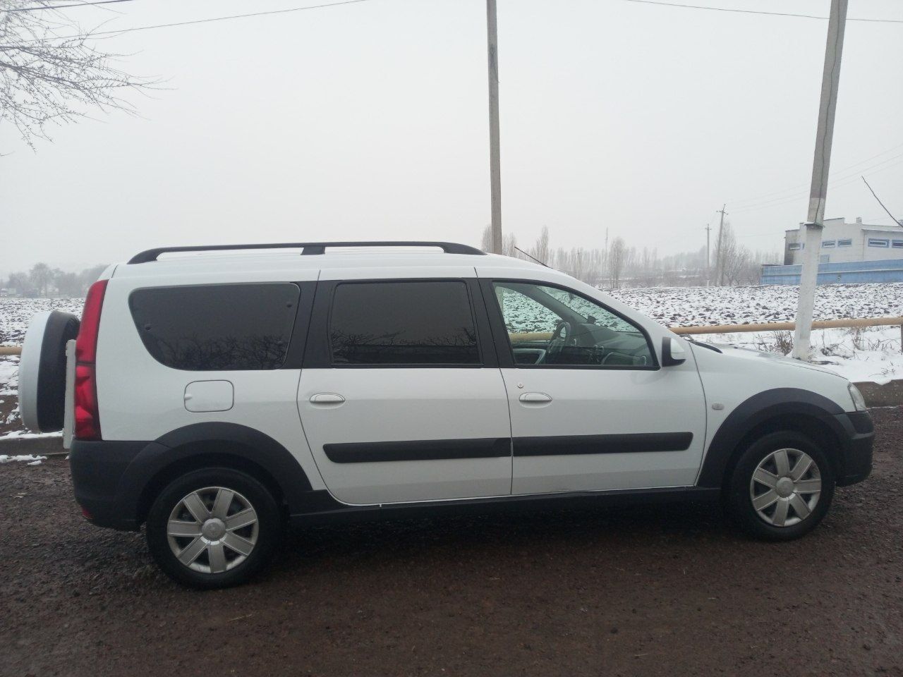 Lada Largus cross