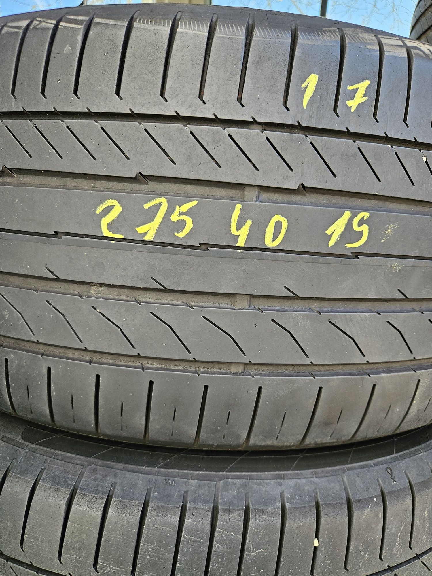 Гуми 275/40/19 2бр.