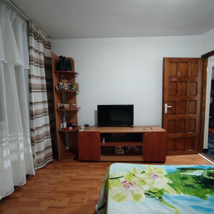 Apartament 2 camere decomandat etaj 1