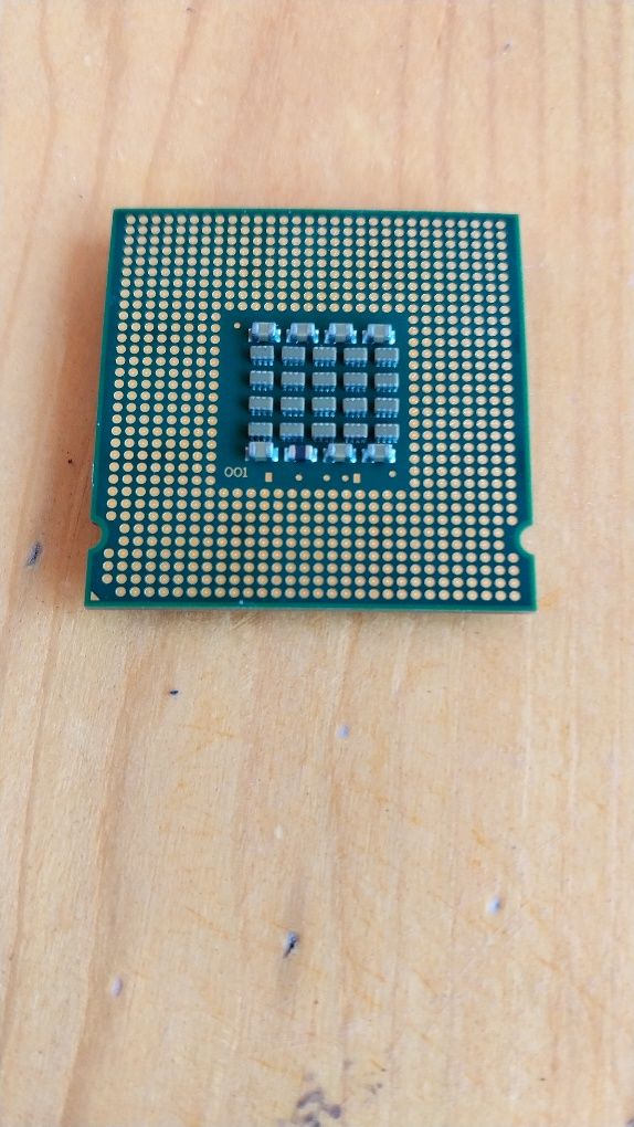 CPU Intel m c 4 pentium 820