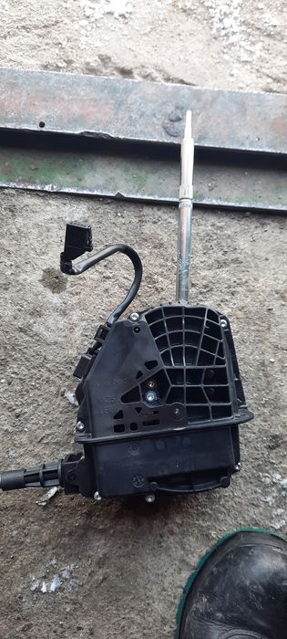 Selector/schimbator cutie de viteze DSG Golf 7 Octavia 3  5Q1713025K