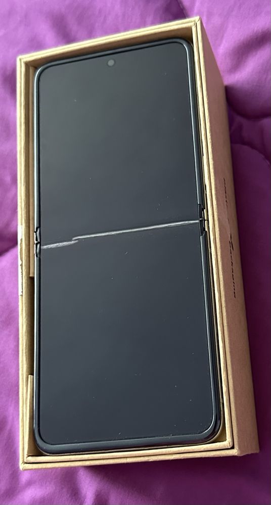 Motorola Razr 40 18GB/256GB използван