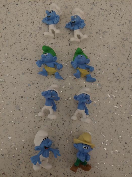 De vânzare lot 8 strumfi