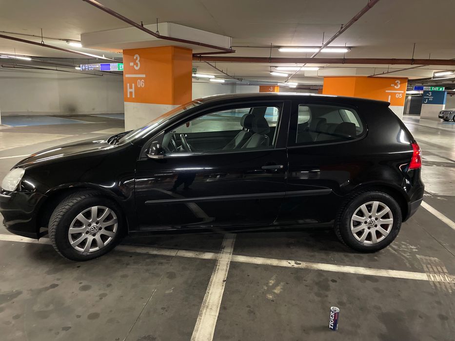 Продавам VW Golf V