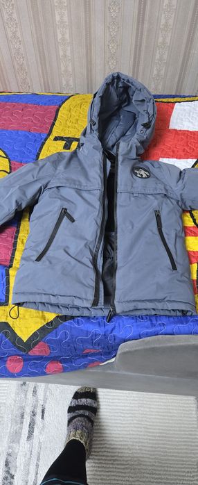 Продам куртку зимнюю очень тёплую