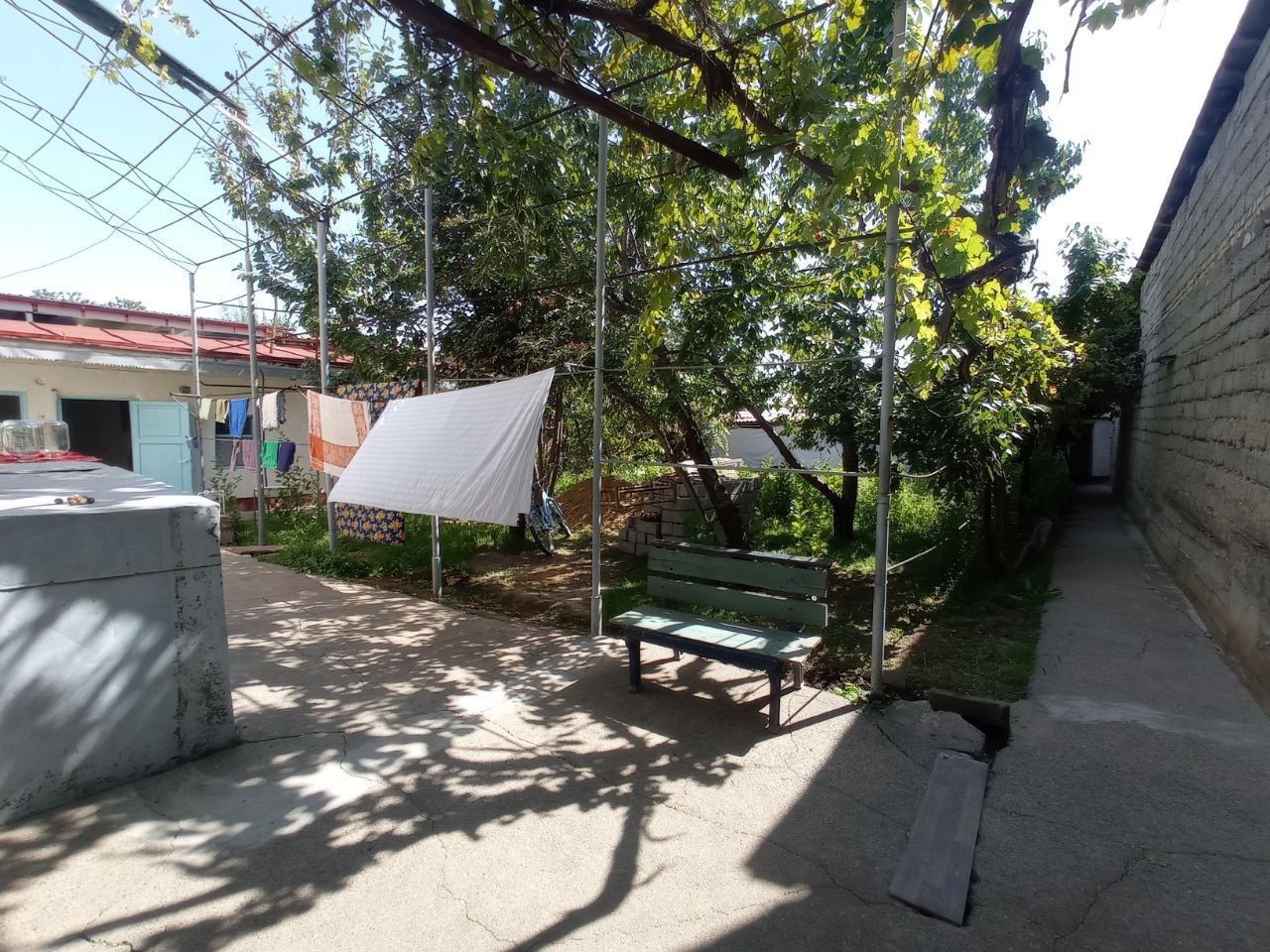 Продаётся участок в Чирчике (Азотчик, Химик)