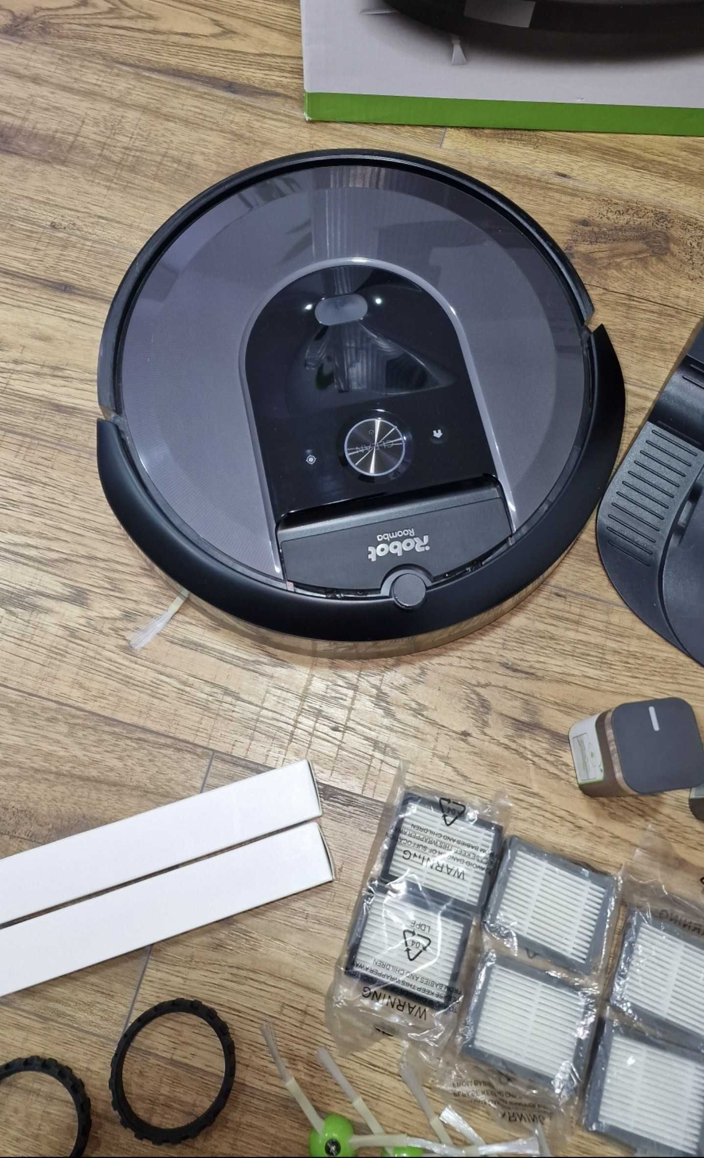 Подов Робот iRobot Roomba i7+ за сухо почистване