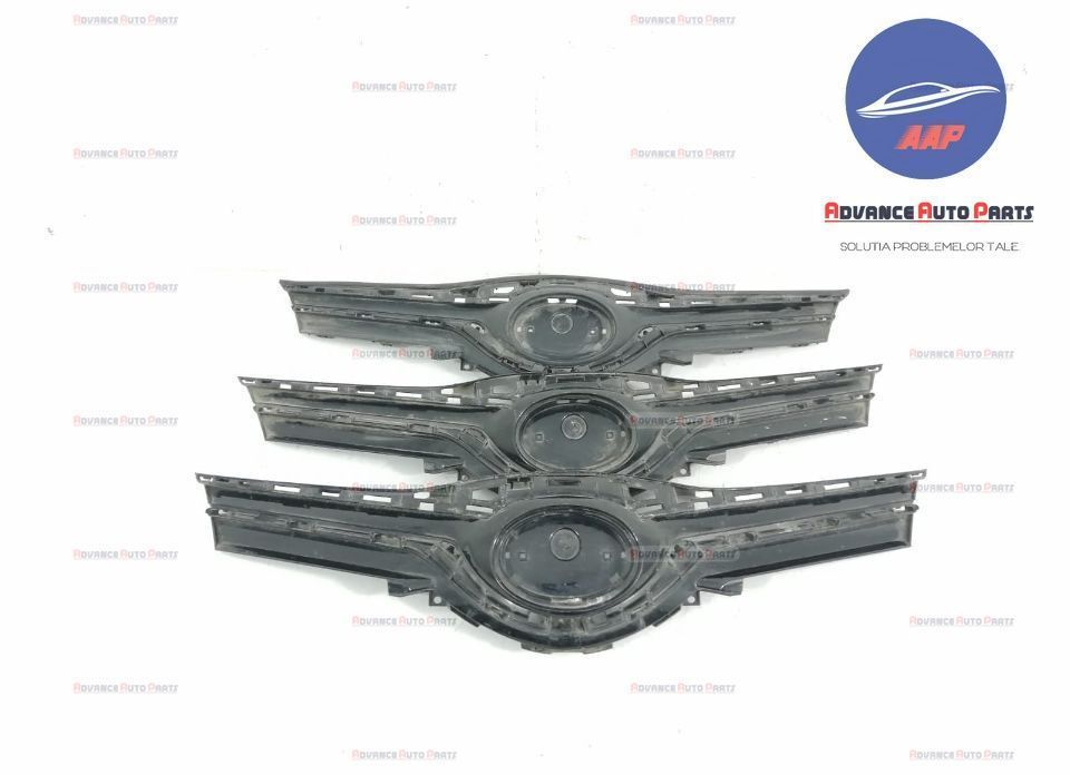 Grila centrala originala Toyota  Yaris  XP130 [facelift] [2014 - 2017]