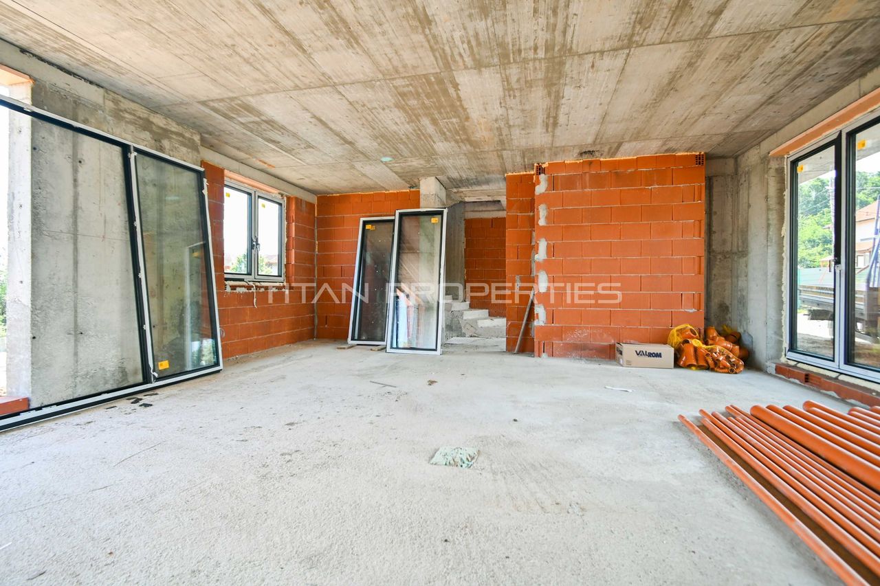 Продава се Къща в с. Панчарево, Област София-град - 253 кв.м за 1824 €/кв.м - Снимка #1
