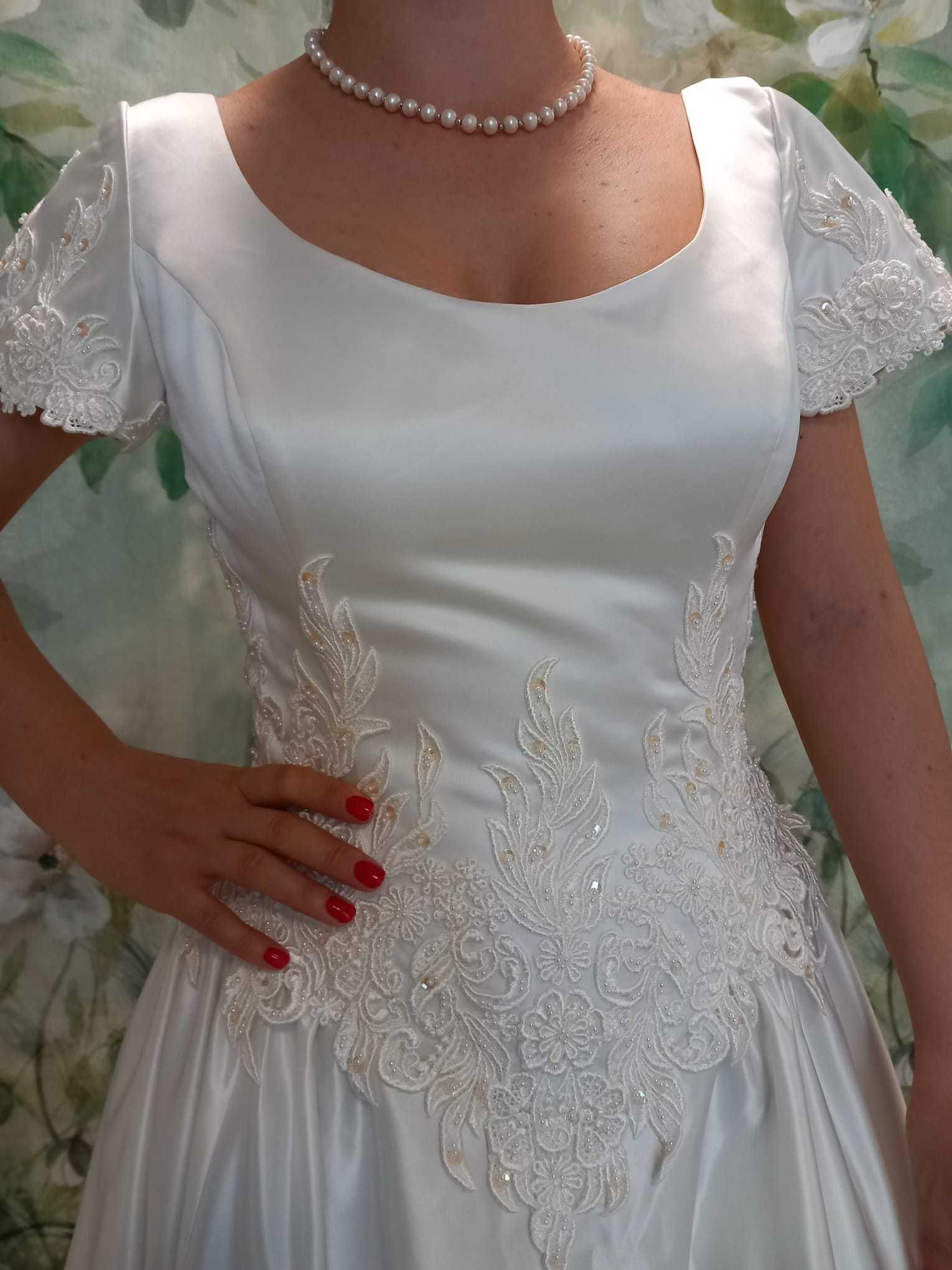Rochie de mireasa MonCheri Bridals clasica, deosebit de eleganta, Noua