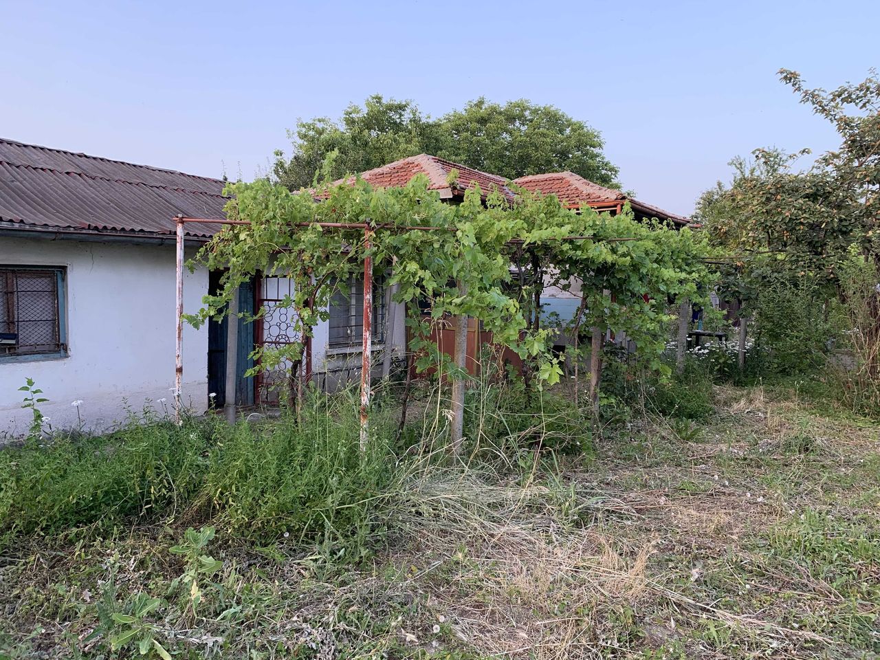 Продава се Къща в с. Ахматово, Област Пловдив - 92 кв.м за 381 €/кв.м - Снимка #2