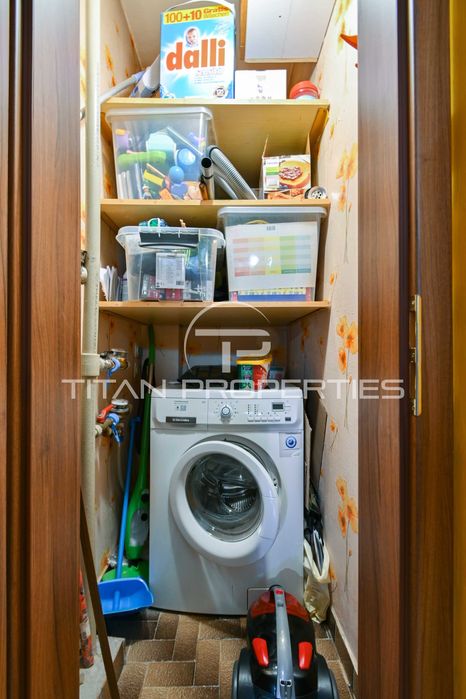 Продава се Тристаен апартамент в София, Разсадника - 89 кв.м за 2416 €/кв.м - Снимка #8