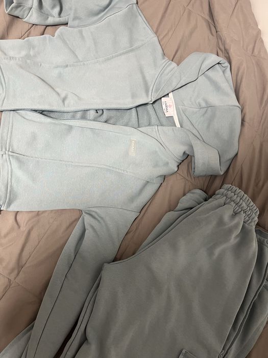 Чисто нов Karma комплект/сет