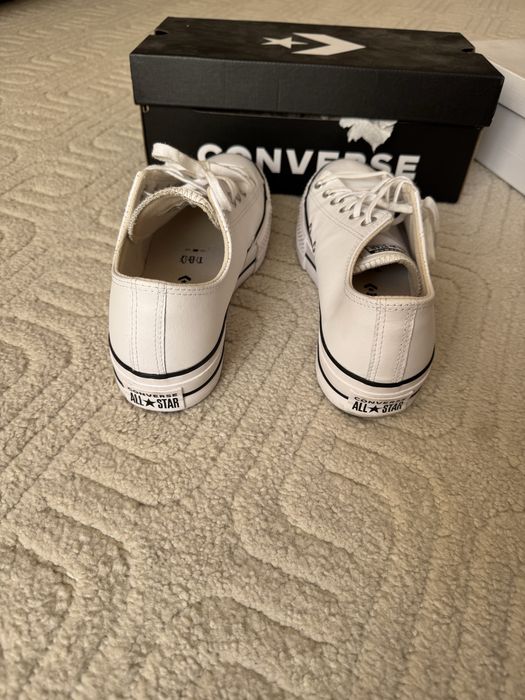 Converse All Star din piele