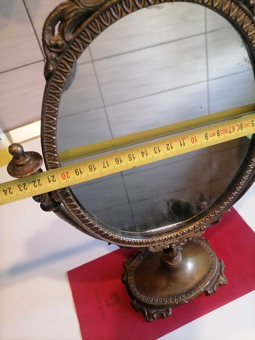 Oglinda cu rama și suport din bronz