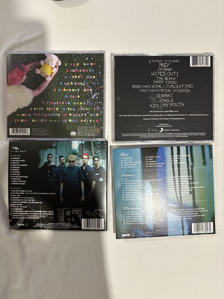 Различни музикални дискове/cd