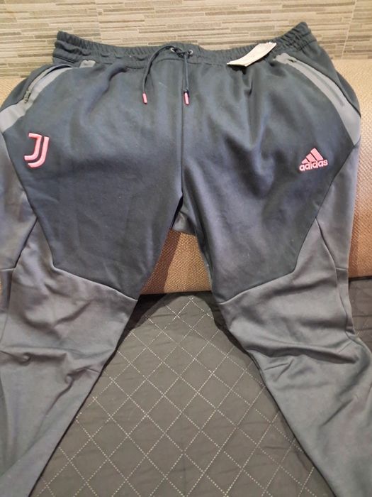 Анцунг Adidas оригинал за мъж