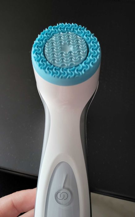 Dispozitiv curatare faciala AgeLOC LumiSpa Nu Skin