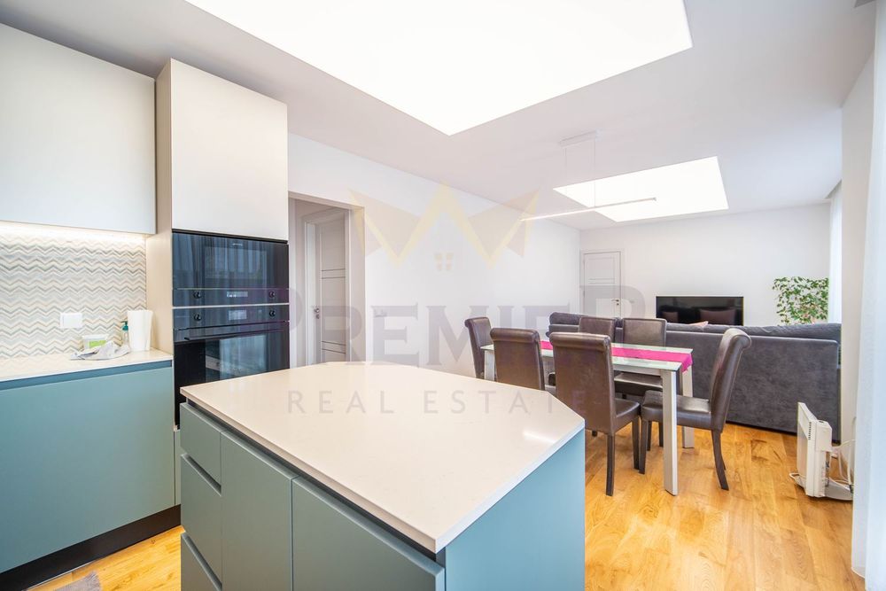 Продава се Четиристаен апартамент в Варна, Бриз - 225 кв.м за 1645 €/кв.м - Снимка #4