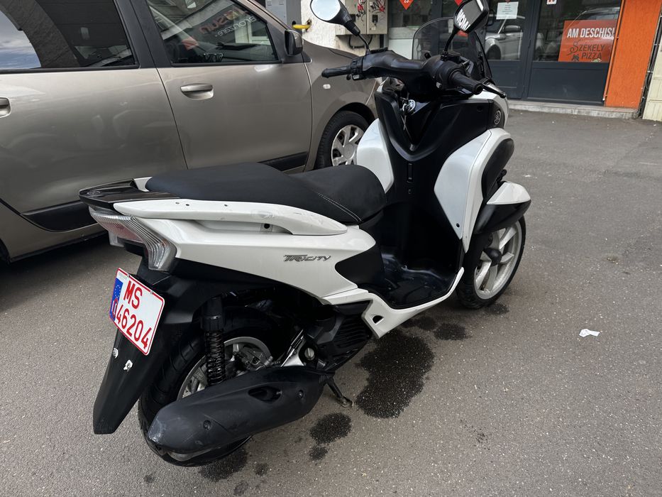 Yamaha tricity (125) categoria B