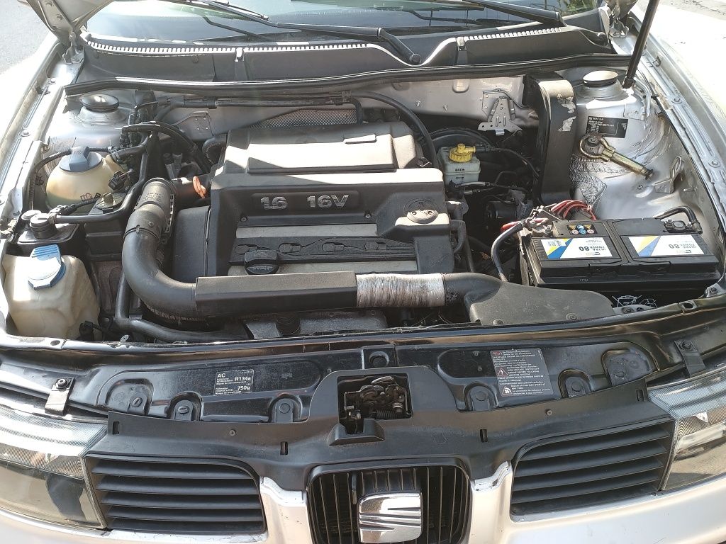 SEAT TOLEDO 1,6 бензин