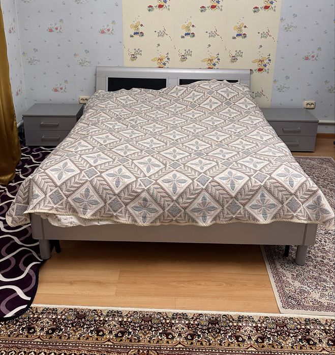 Кровать с матрасом