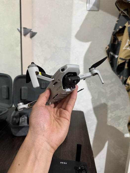 Dji mini SE квадрокоптер