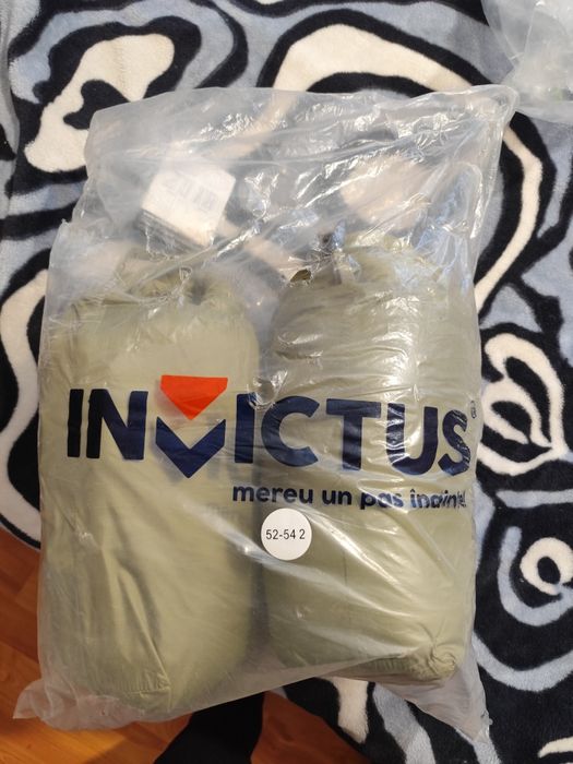 Costum termic monocolor 52/54-2
Costumul se poarta pe sub tinuta de