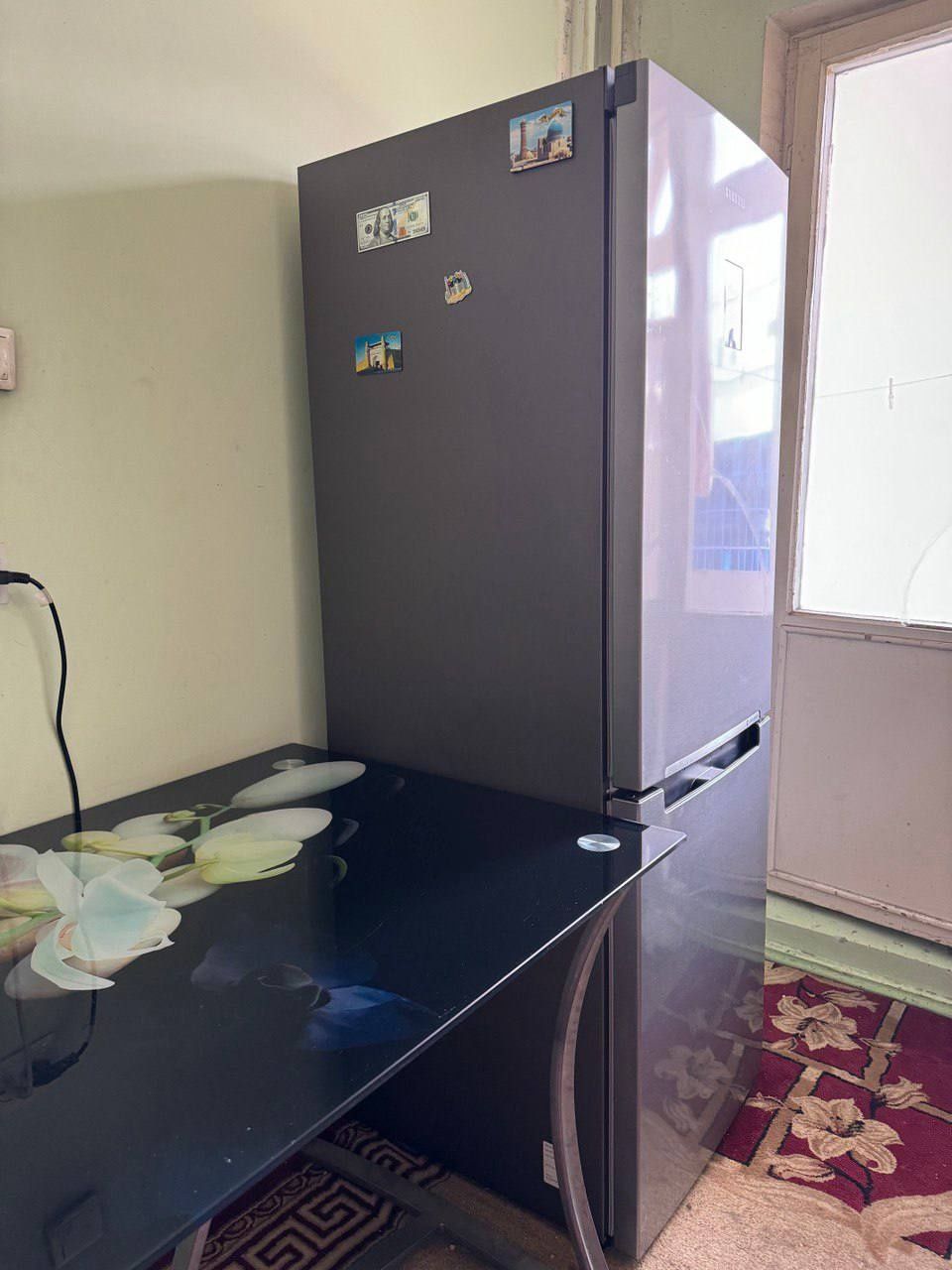 Продаётся холодильник lg Срочно
