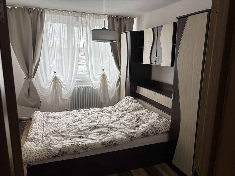 Vand ap cu 3 camere mobilat si utilat!