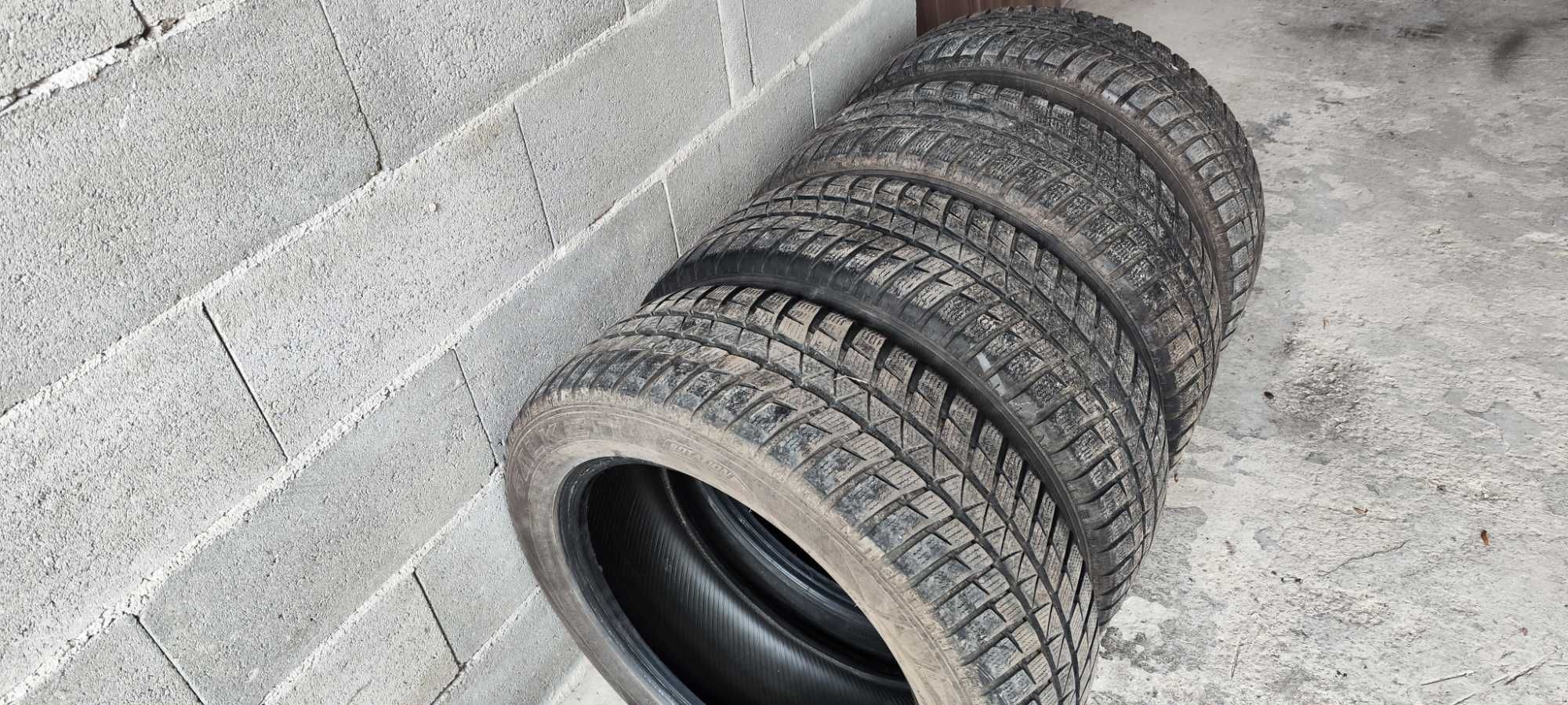 Продавам зимни гуми -FALKEN 225/55 R18 98V