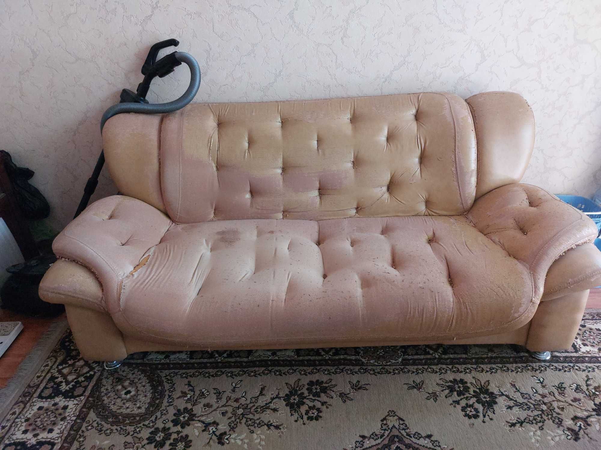 Продам диван и кресло