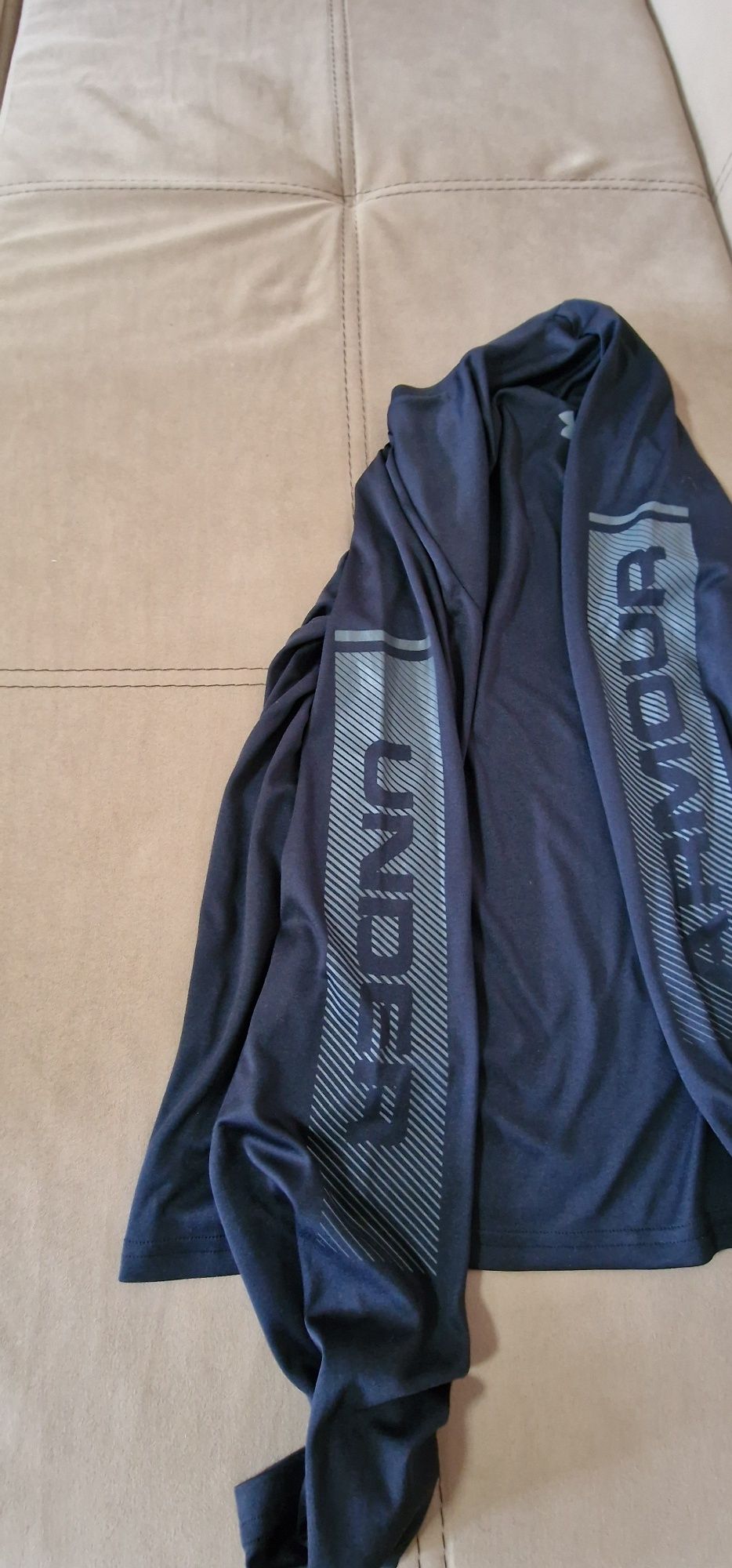 Оригинална блуза Under armour