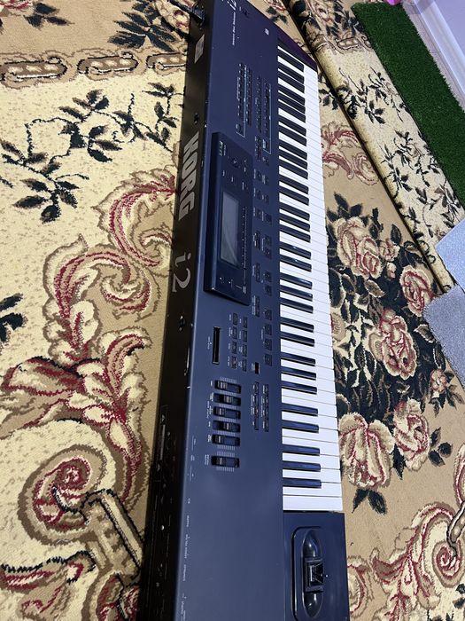 Korg i2 Interactive Music Workstation