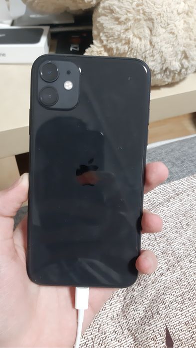 Продам айфон 11/73/128/черный