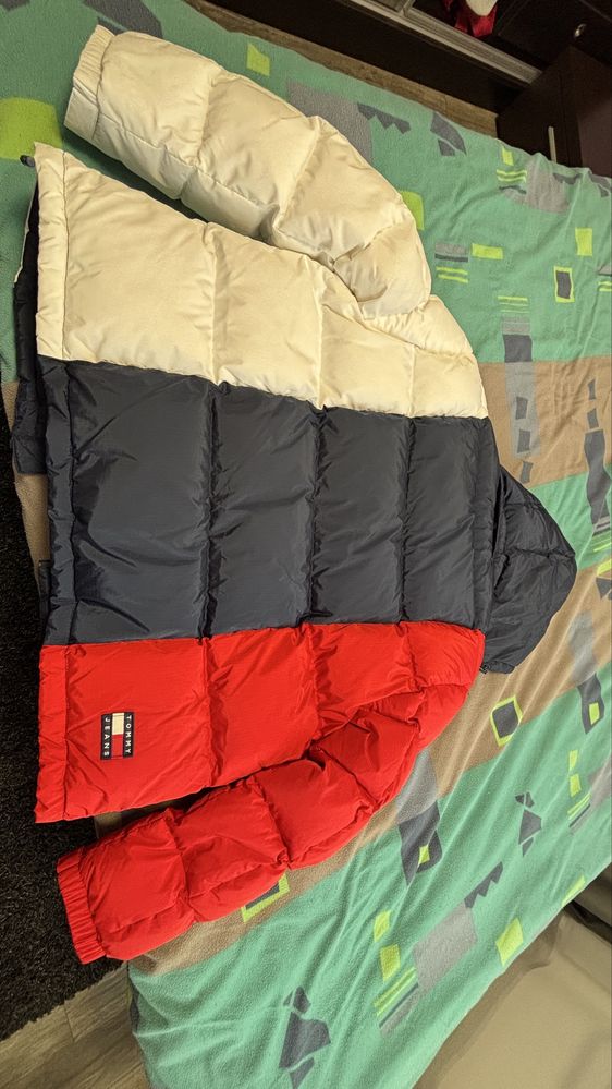 Зимно дамско яке Tommy Jeans