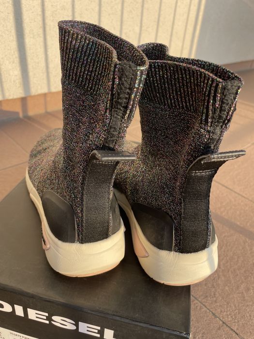 Pantofi sport slip-on tip soseta cu insertii din fire metalice